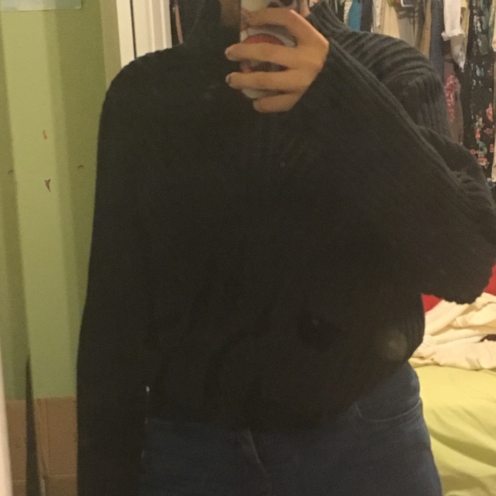 Black oversized thick knit sweater